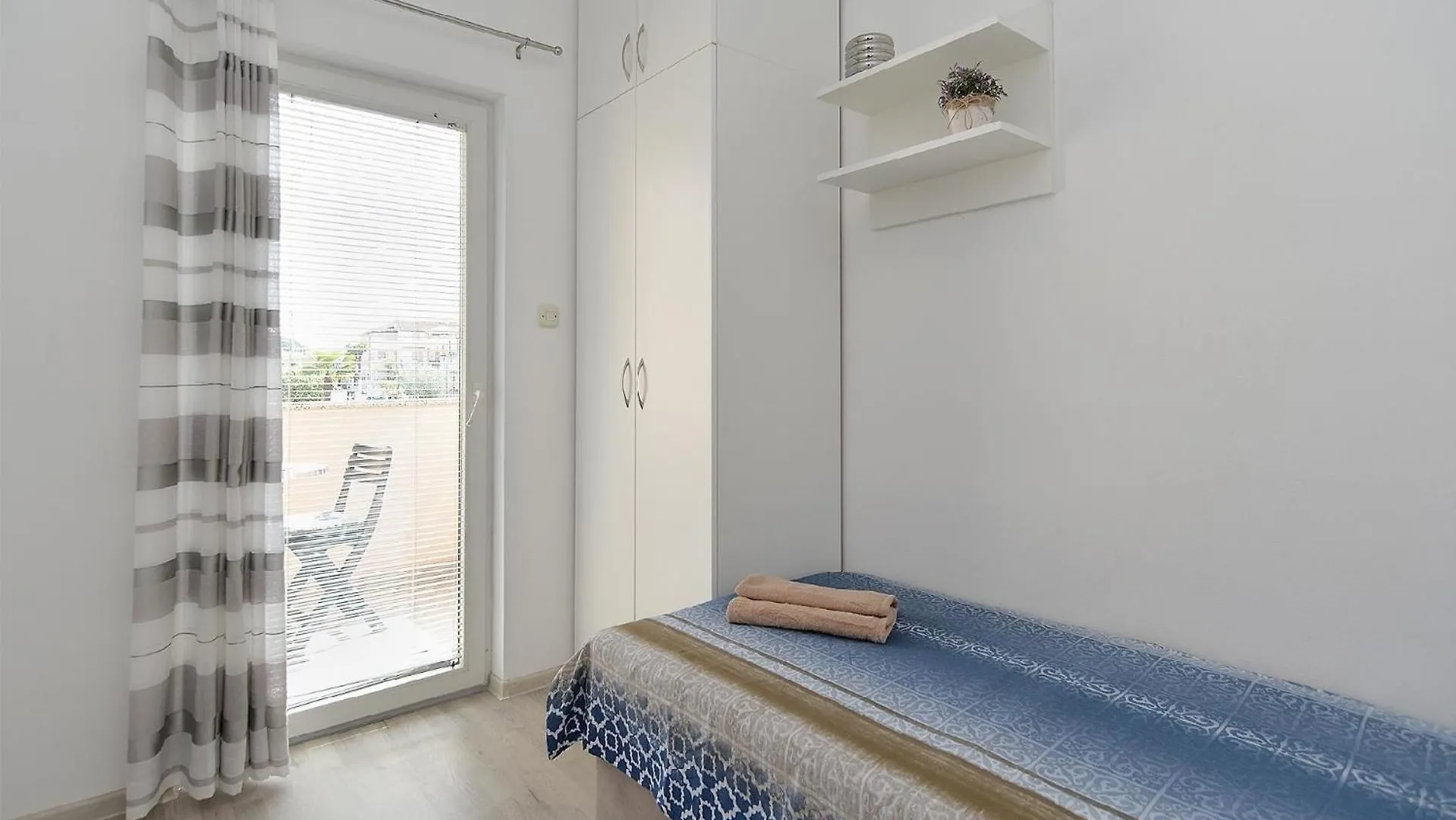 Apartment Ferienwohnung Fuer 3 Personen Ca 48 Qm In Cervar-Porat, Istrien Istrische Riviera Porec