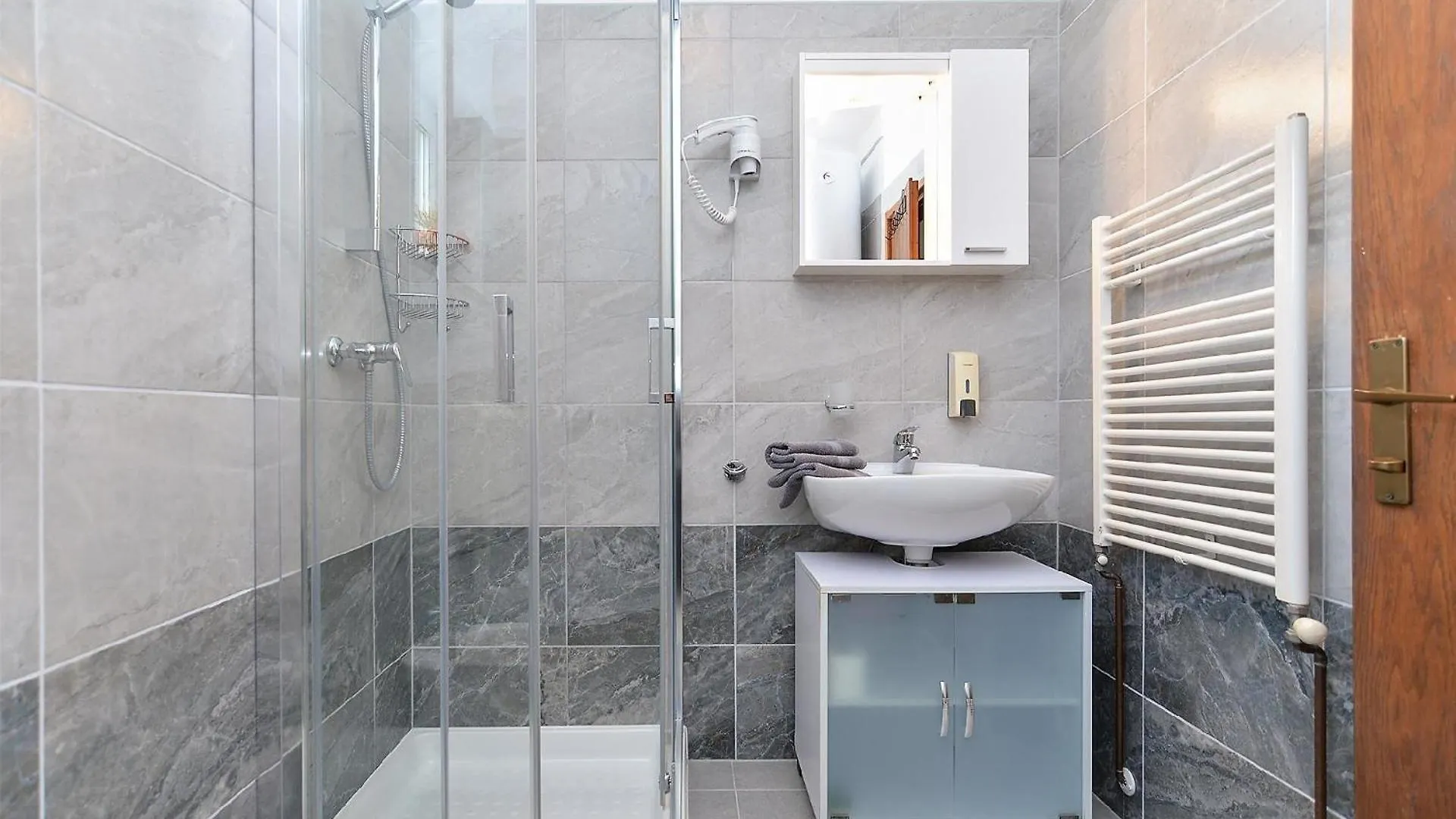Ferienwohnung Fuer 3 Personen Ca 48 Qm In Cervar-Porat, Istrien Istrische Riviera Porec Apartment